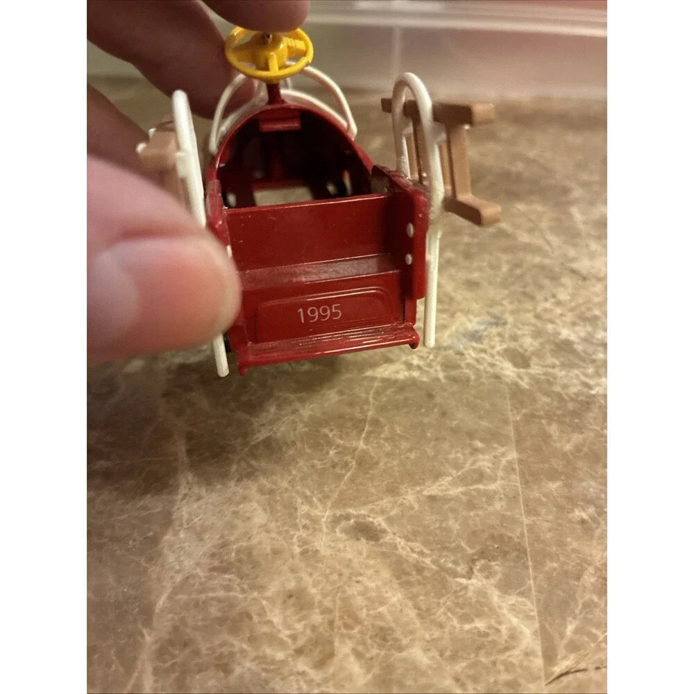 Hallmark 995 Murray Fire Truck Kiddie Car Classic Ornament &Box QX5027 1